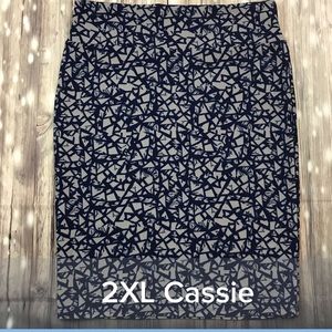 LuLaRoe Cassie pencil skirt